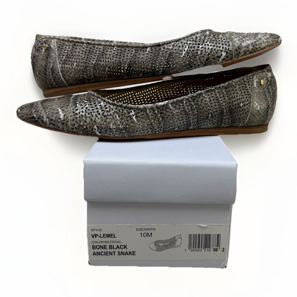 Vince Camuto Shoes Womens Size 10M Lemel Ballet Flats Snake Skin Print